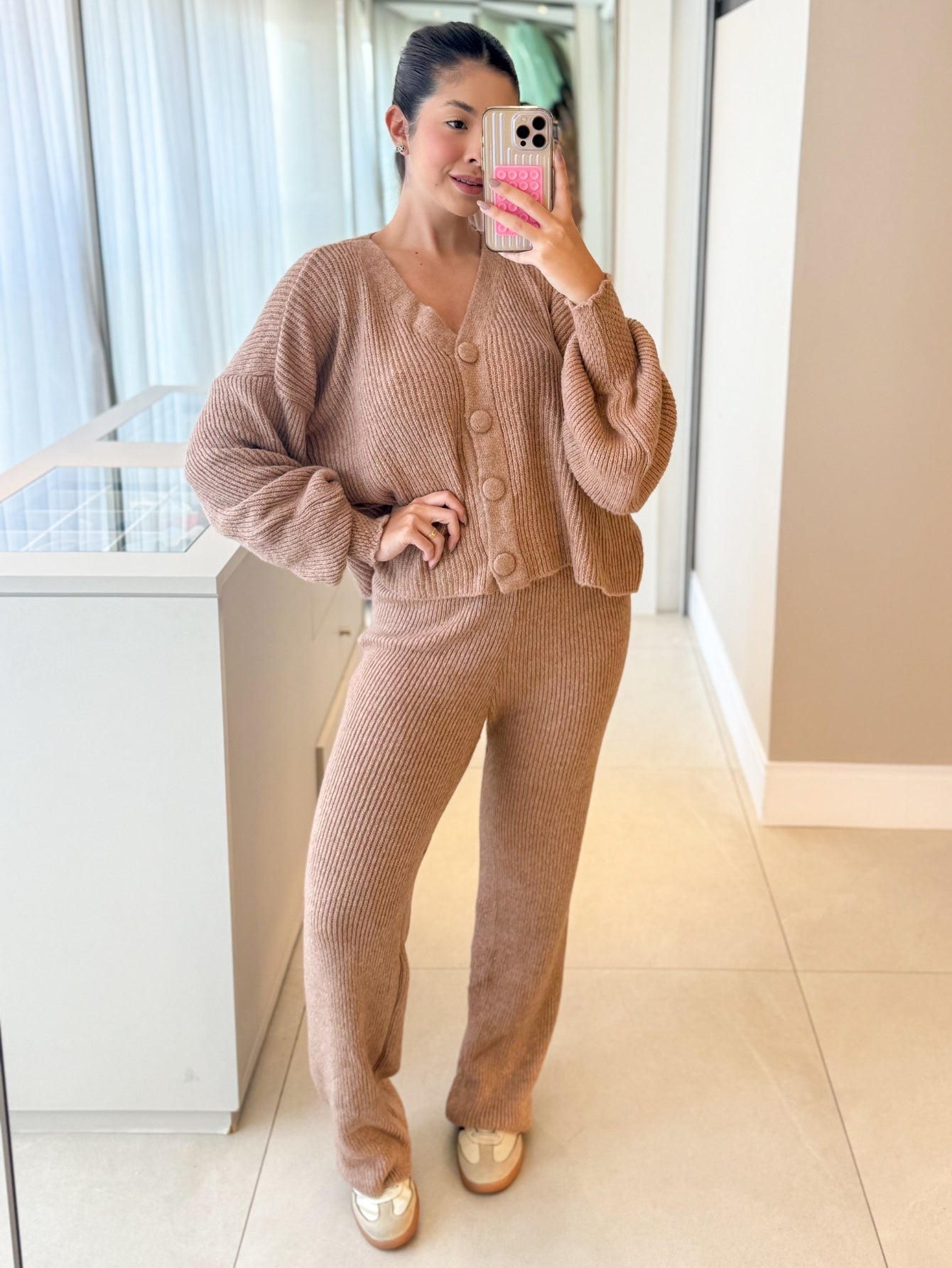 Conjunto Madalena em Tricot – Cardigan com Botões Forrados