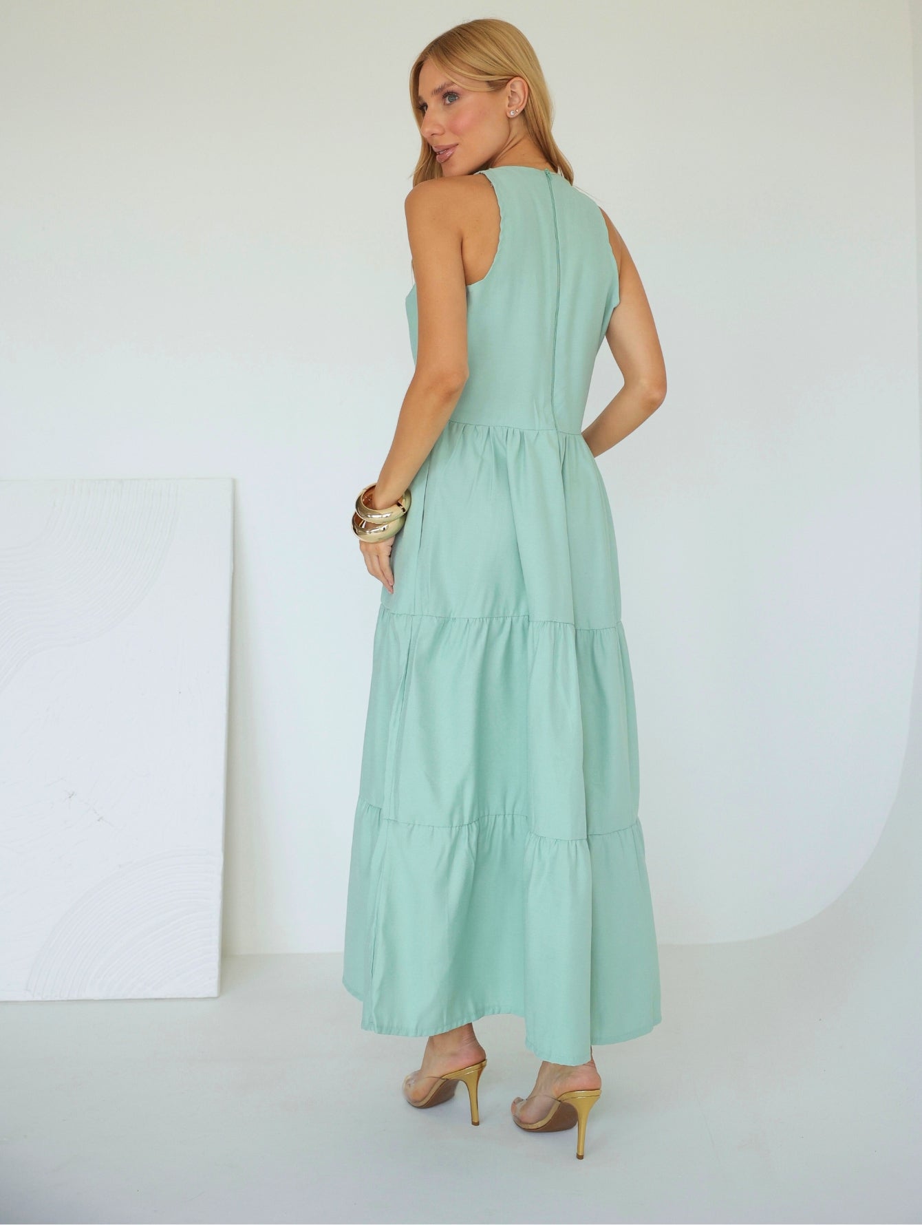 Vestido Longo Liso de Linho Sem Manga Zíper nas Costas Flora