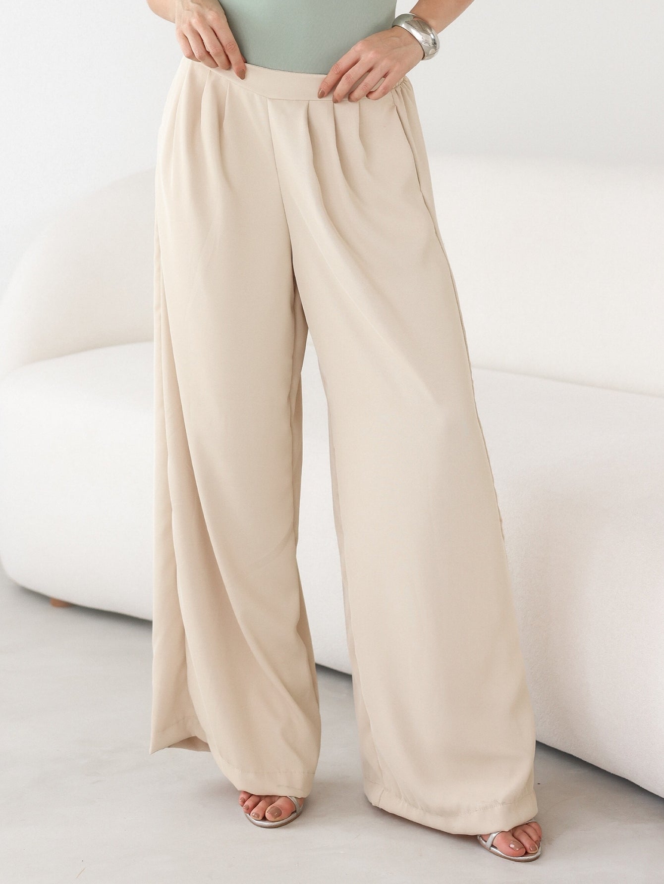 Calça Pantalona Fluida Comfy com Elástico e Bolso Lateral Maite