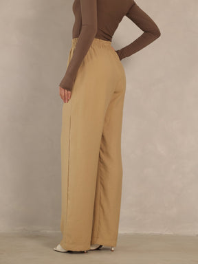 Calça Reta Alfaiataria Dominique com Elástico – Mariana