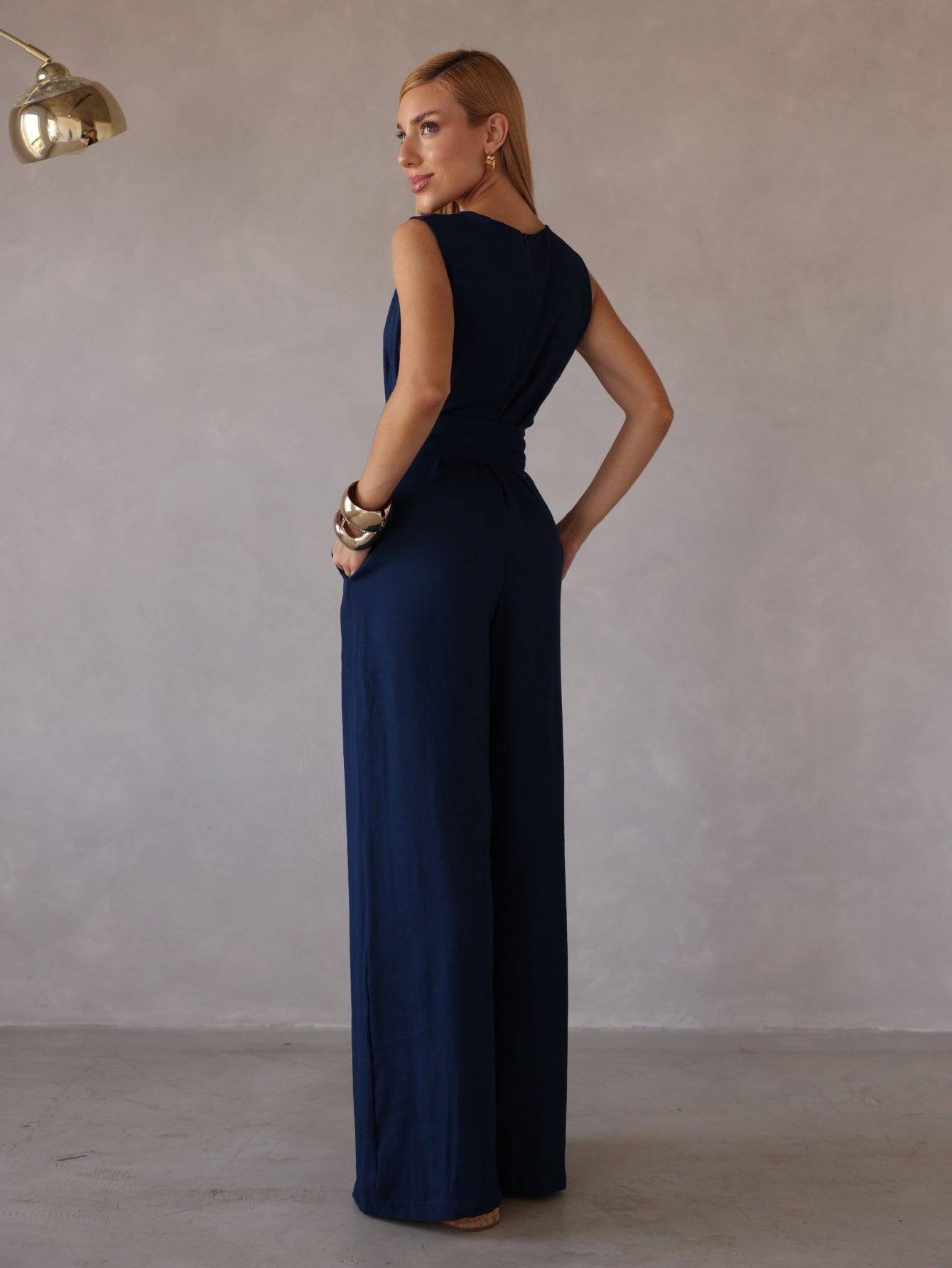 Macacão Pantalona Feminino Alfaiataria com Amarração Sandra