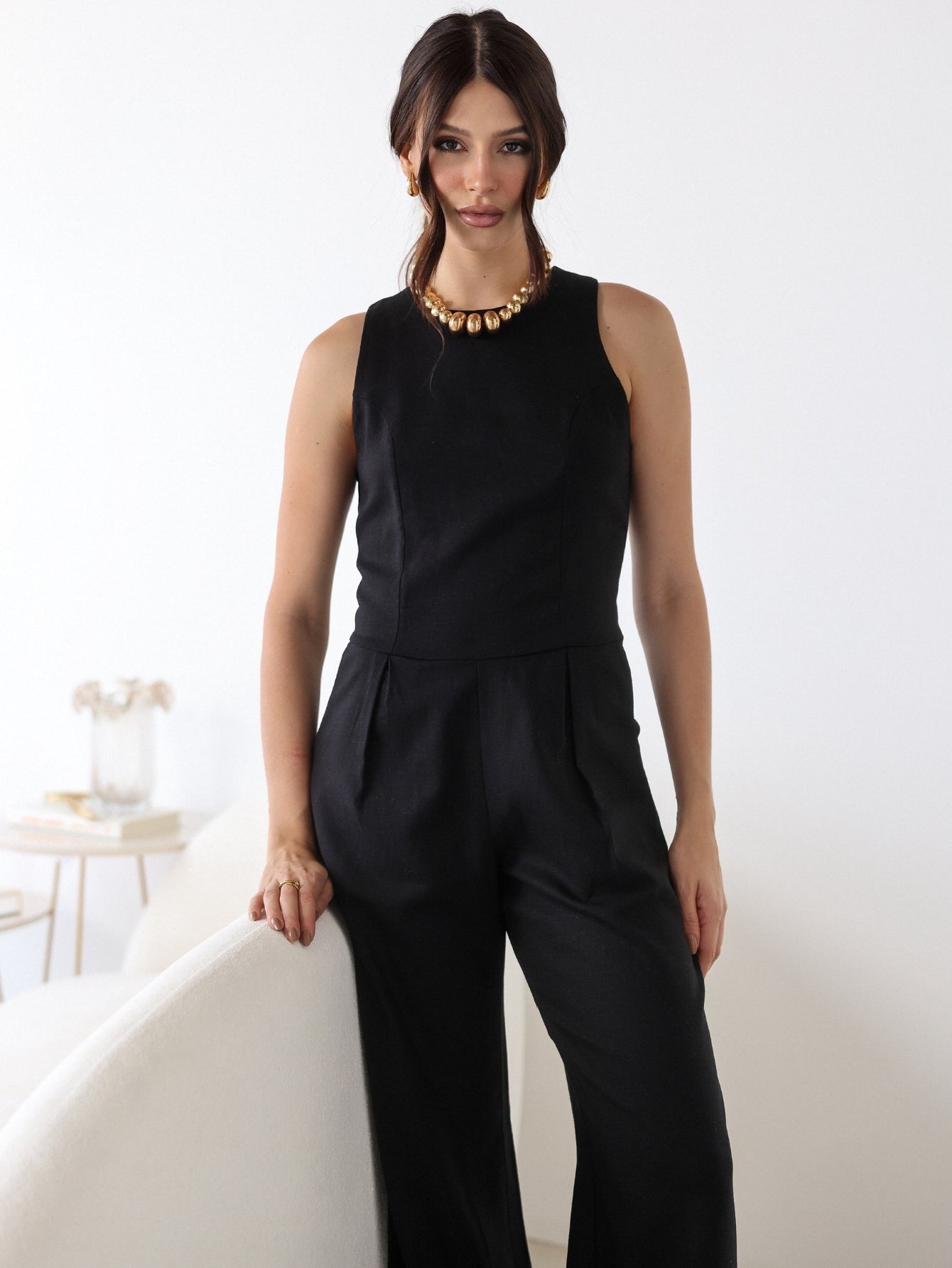 Macacão de Linho Sem Mangas Bolso Lateral Zíper nas Costas Debora