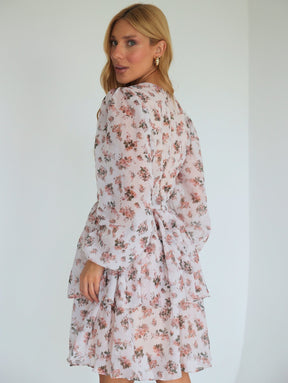 Vestido Floral com Decote V e Saia Duas Marias Cleo