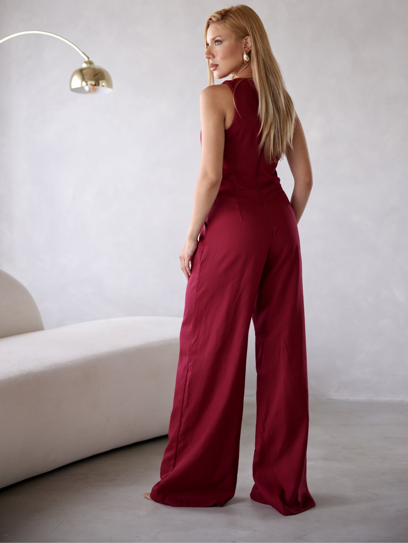 Macacão de Linho Sem Mangas Bolso Lateral Zíper nas Costas Debora