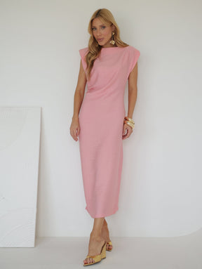 Vestido com Ombreiras e Drapeado na Cintura Ofelia