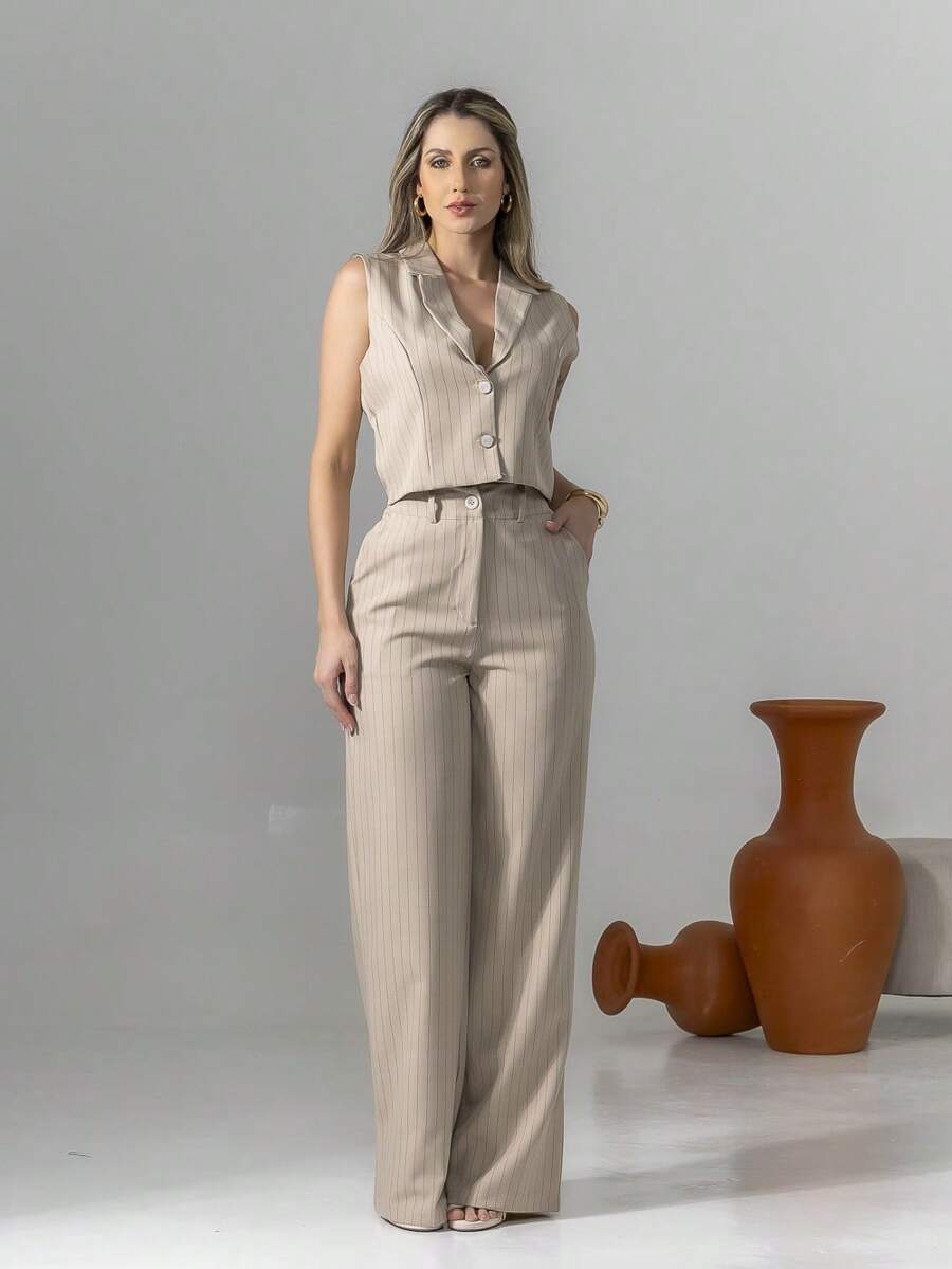 conjunto de colete e calça pantalona de alfaiataria listrada C3095