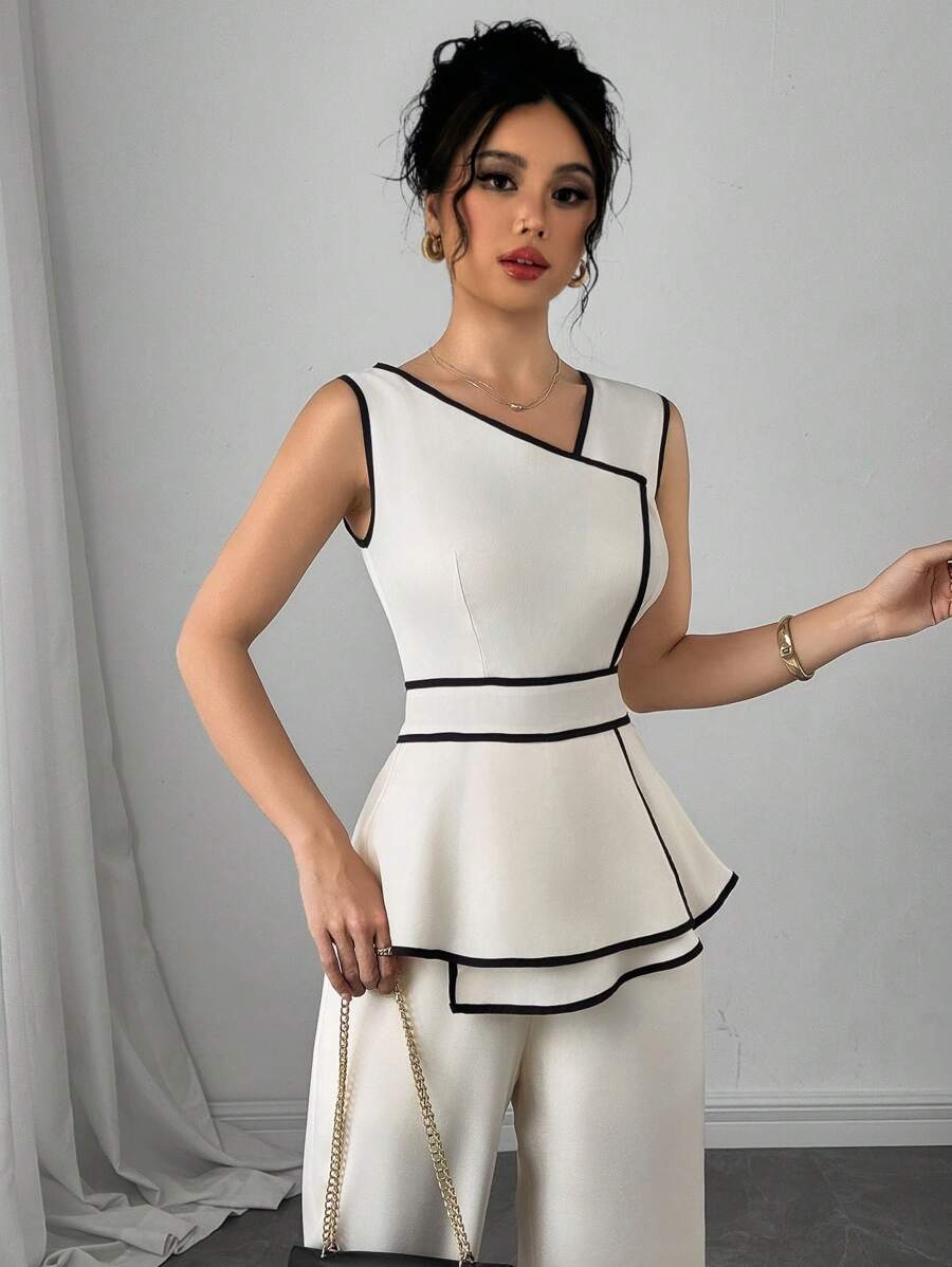 Modelyn Macacão Feminino com Recorte Contrastante e Barra Assimétrica sem Manga