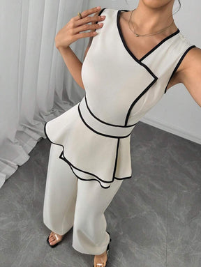 Modelyn Macacão Feminino com Recorte Contrastante e Barra Assimétrica sem Manga