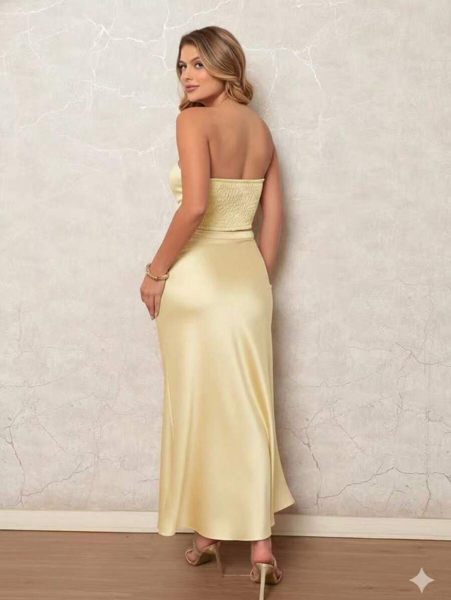 Conjunto feminina Top e saia luxo em Cetim  TECIDO CETIM