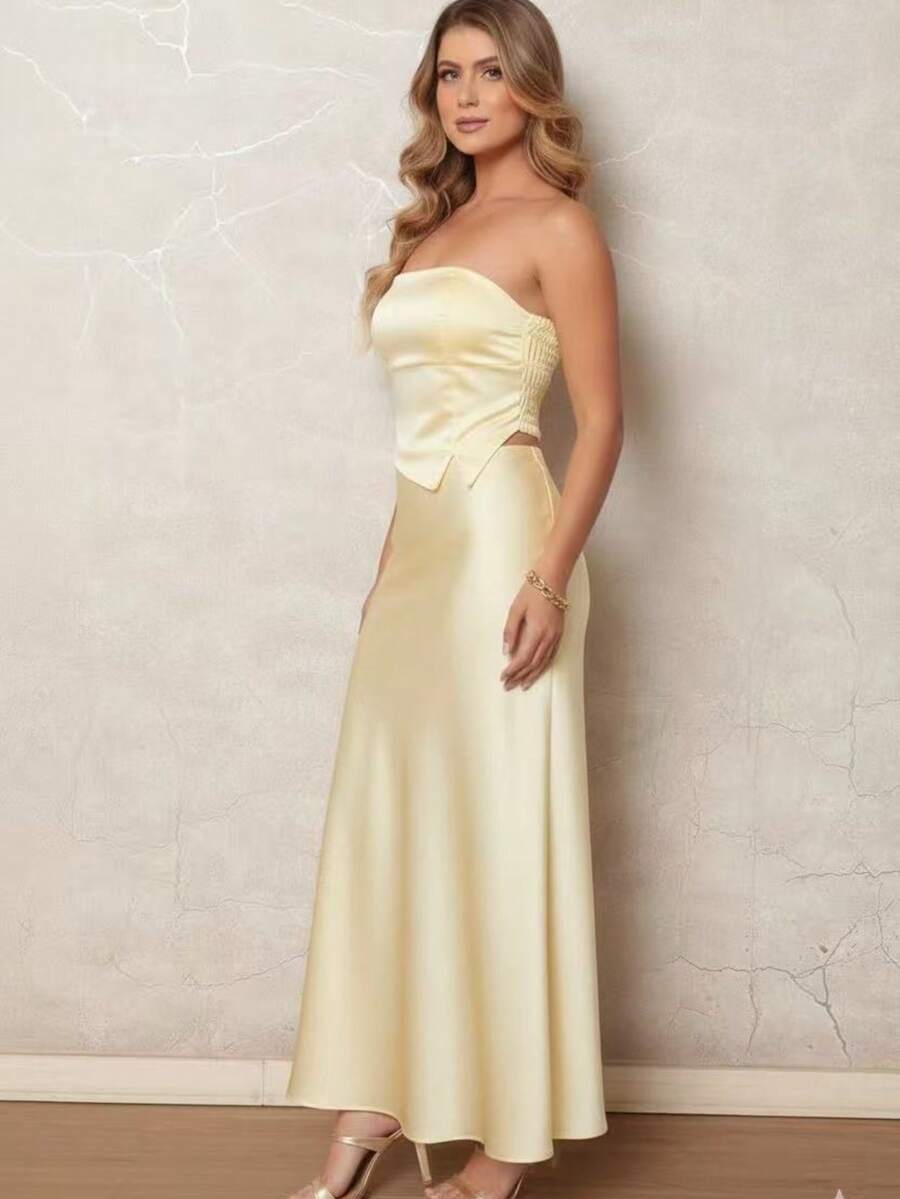 Conjunto feminina Top e saia luxo em Cetim  TECIDO CETIM