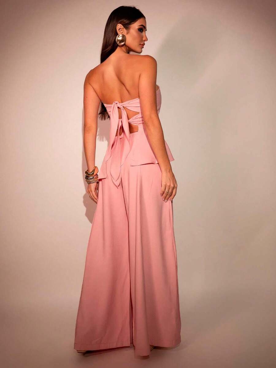 Conjunto Feminino Rosa com Calça Pantalona e Blusa Tomara que Caia Peplum Assimétrico em Tecido Marrant Elegante