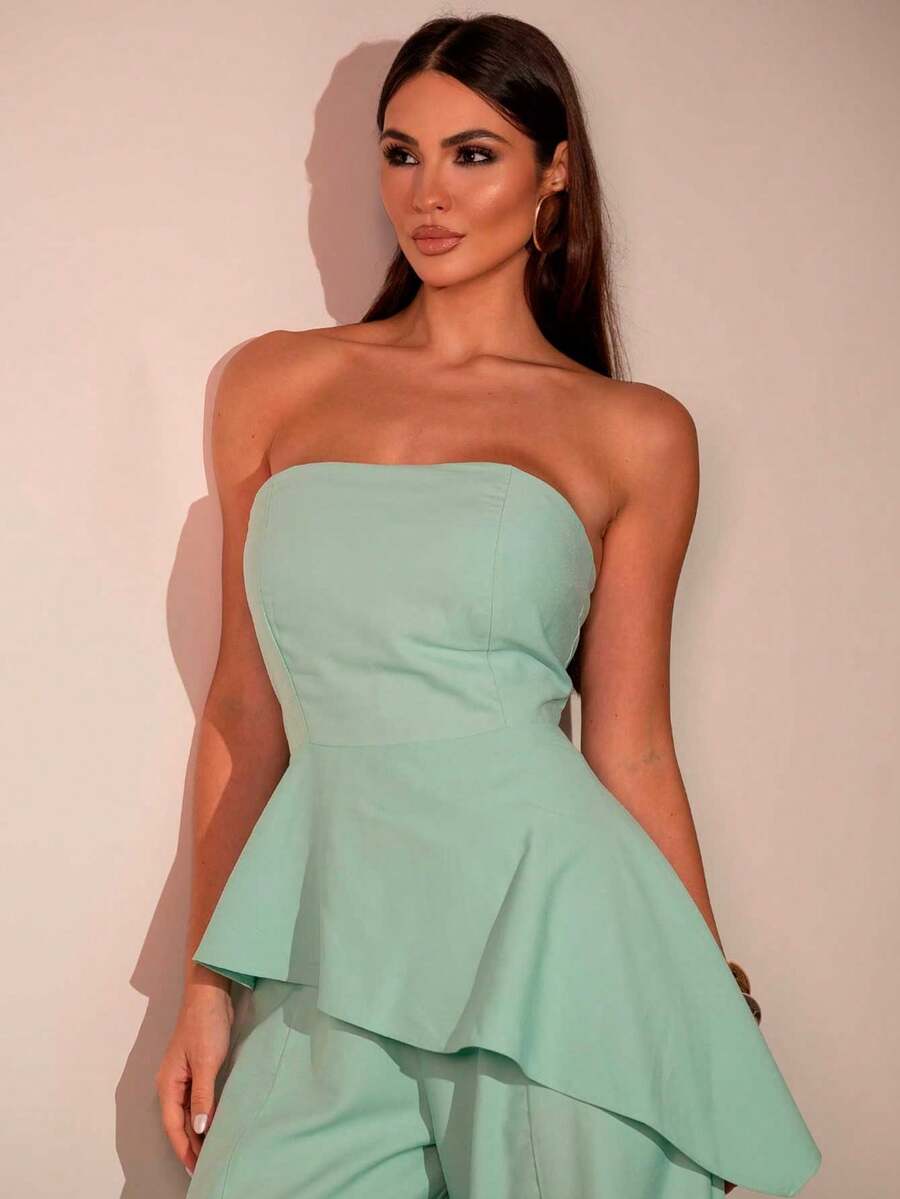 Conjunto Feminino Rosa com Calça Pantalona e Blusa Tomara que Caia Peplum Assimétrico em Tecido Marrant Elegante