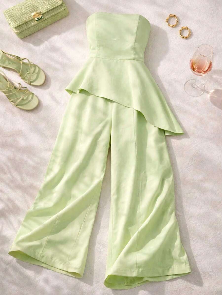 Conjunto Feminino Rosa com Calça Pantalona e Blusa Tomara que Caia Peplum Assimétrico em Tecido Marrant Elegante