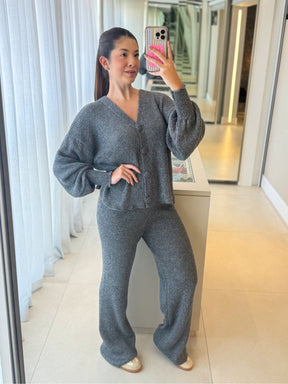 Conjunto Madalena em Tricot – Cardigan com Botões Forrados