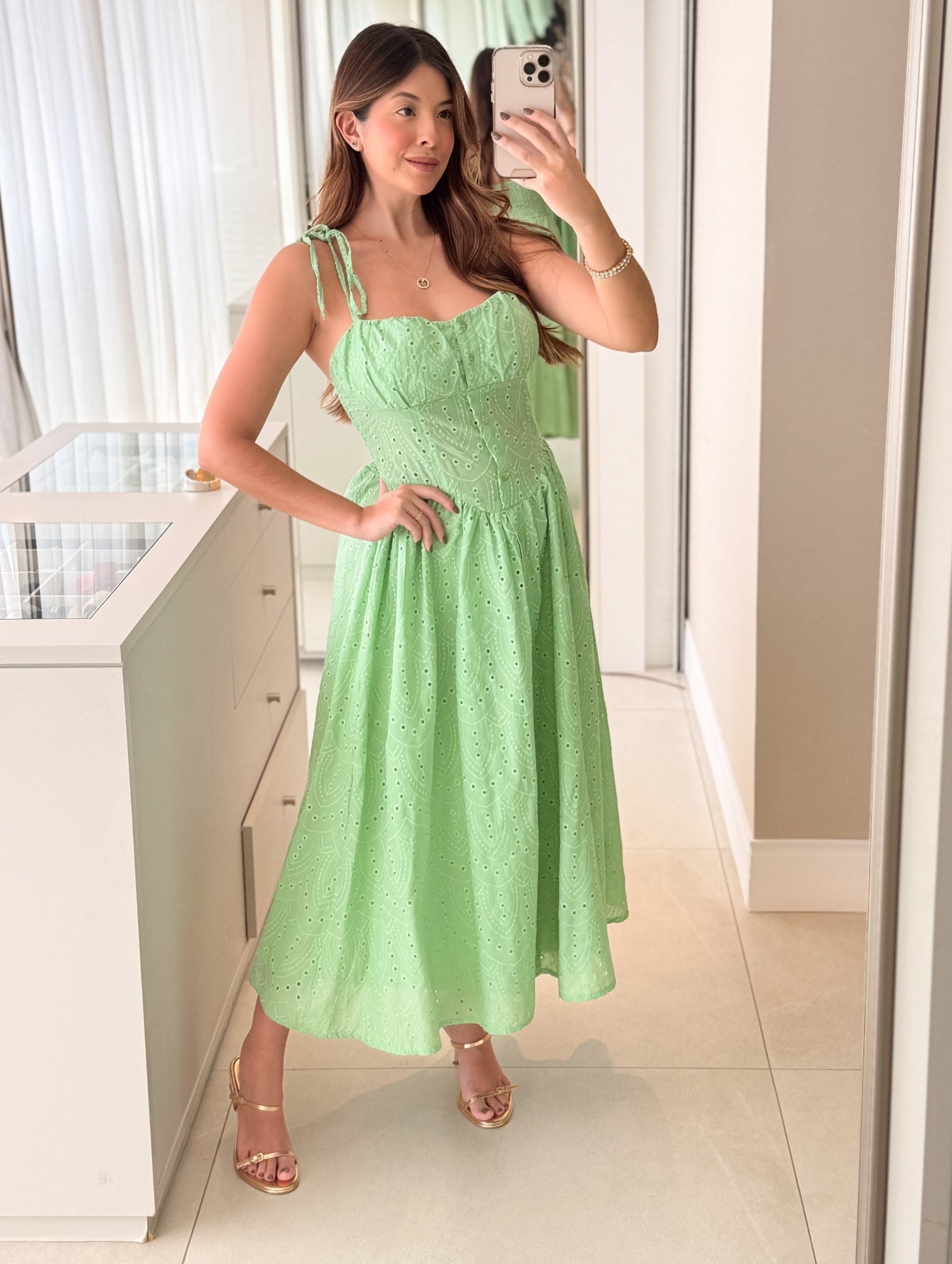 Vestido Midi Laise com Bojo e Elastico Grace