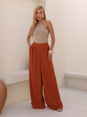 Calça Pantalona Fluida Comfy com Elástico e Bolso Lateral Maite