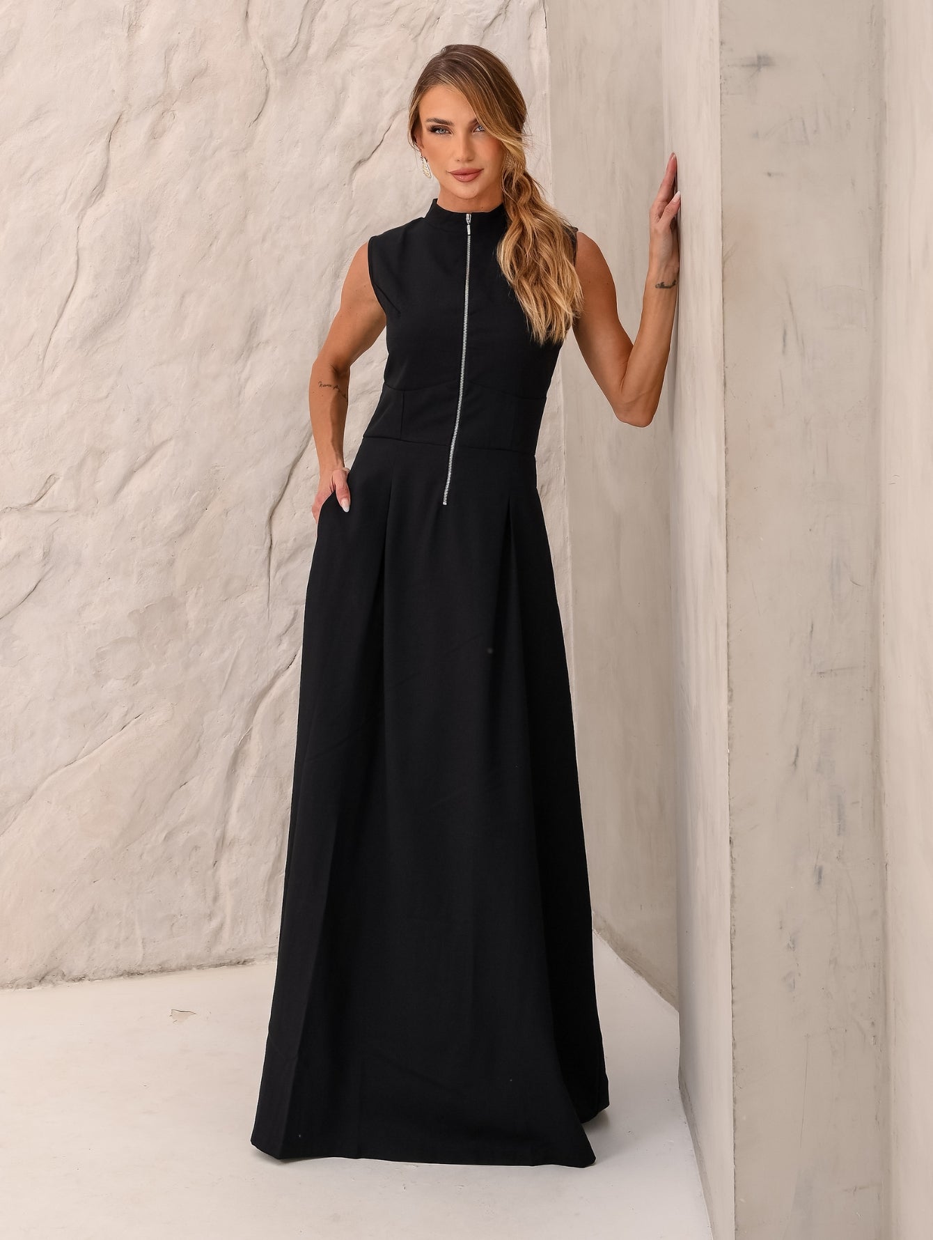 Vestido Longo Alfaiataria com Zíper Frontal Rosalia