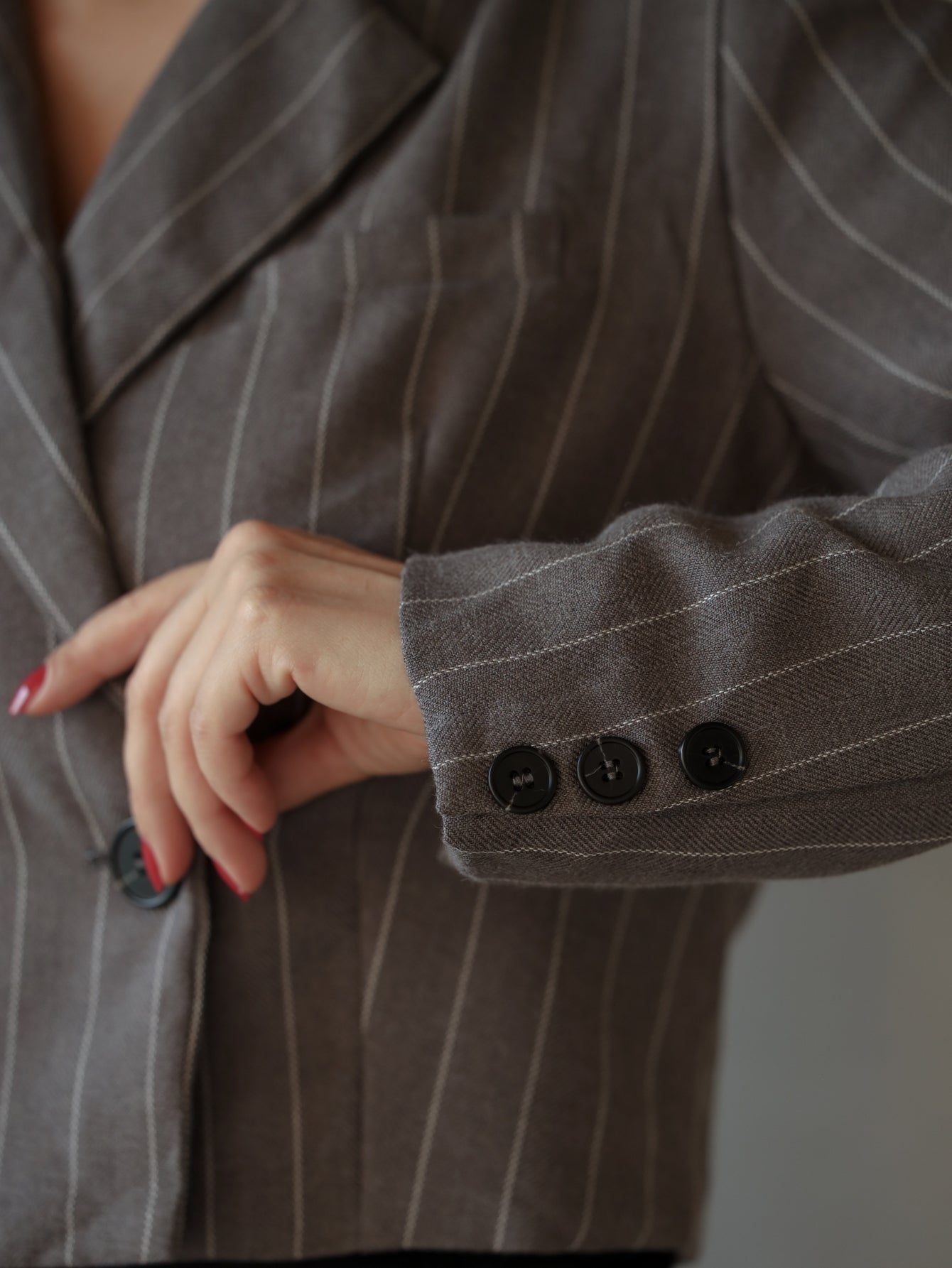 Blazer Listrado Alfaiataria Duplo com Botões Brooklyn