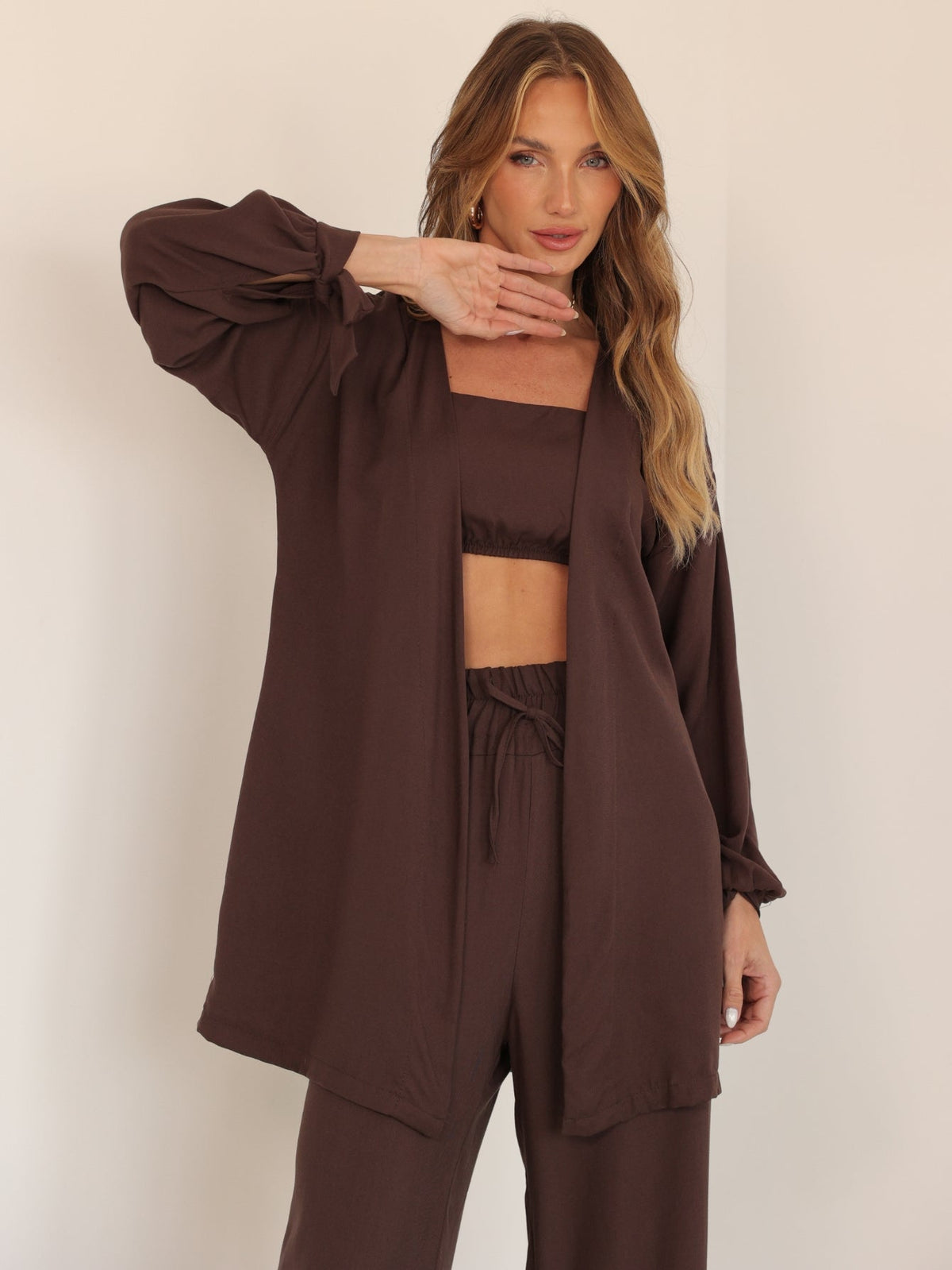Conjunto Feminino Luna 3 Peças em Twill – Kimono, Calça Pantalona e Top