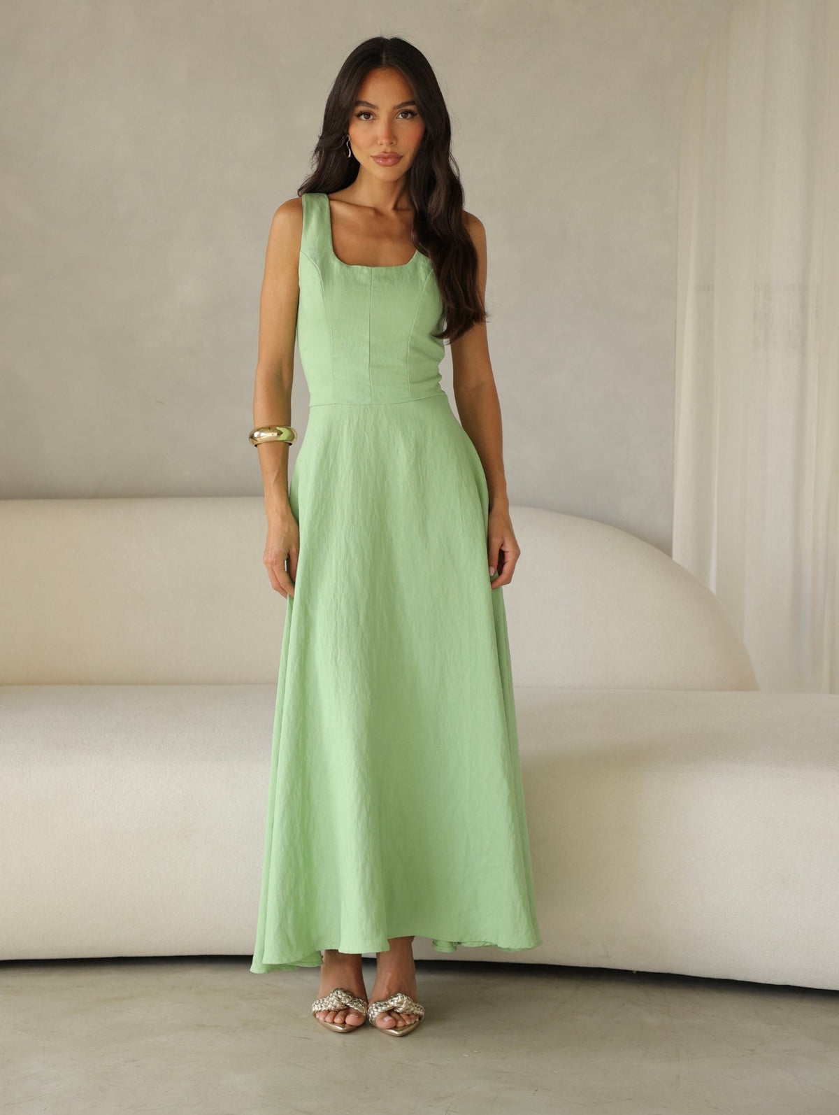 Vestido Longo Alfaiataria Decote Quadrado e Bolsos Yanca
