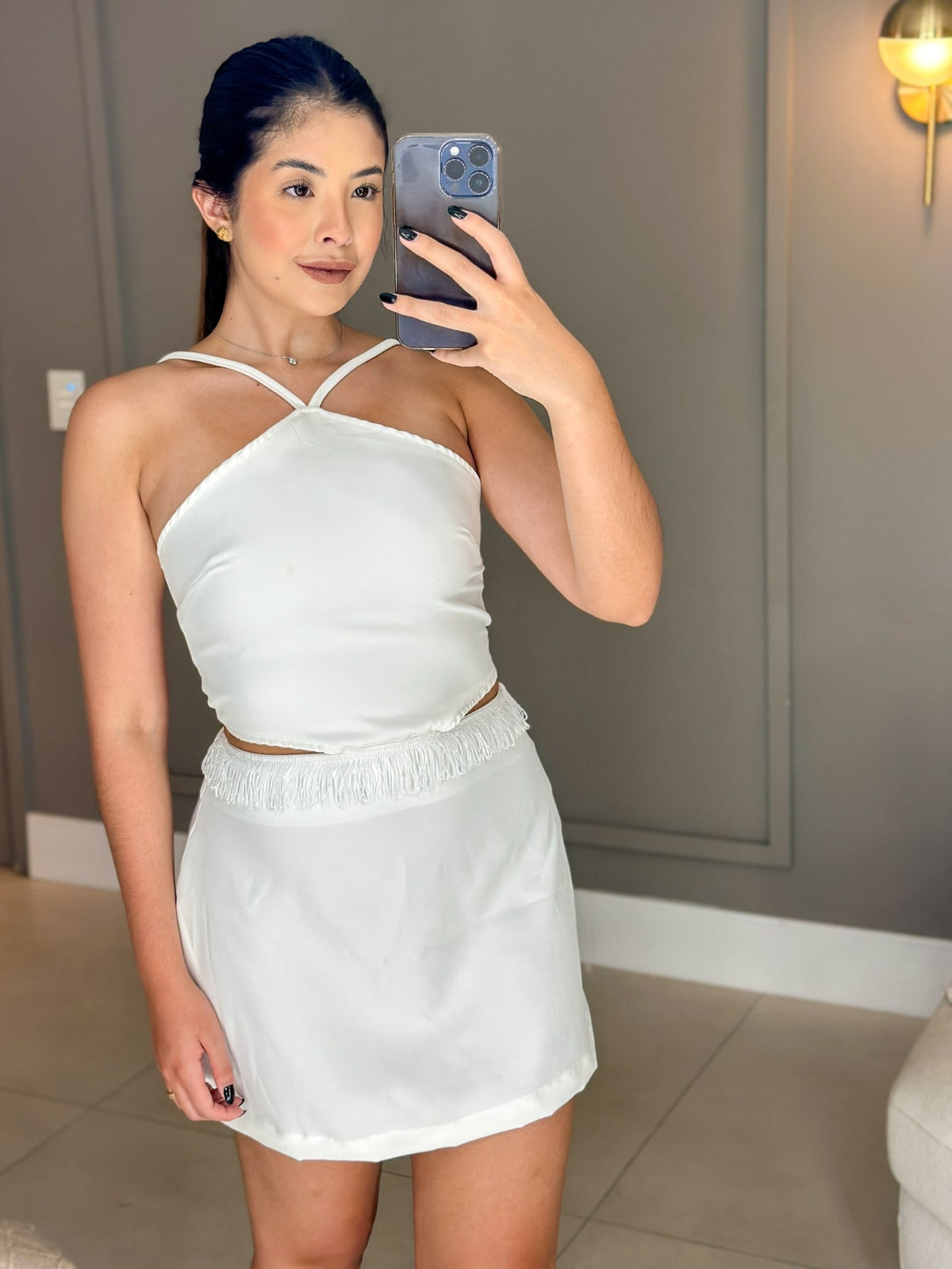 Vestido Cíntia Curto de Alfaiataria com Recortes