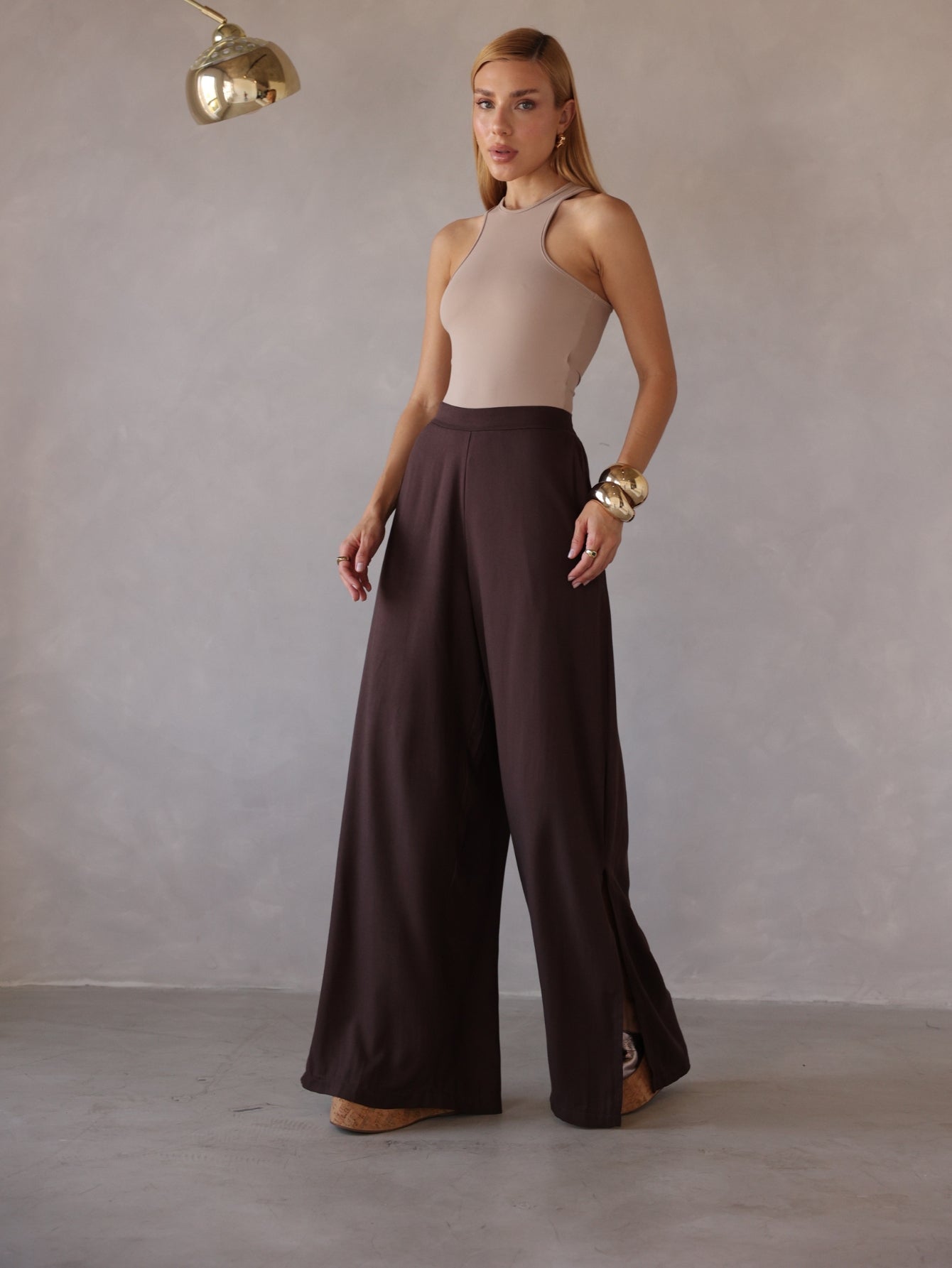 Calça Alfaiataria Reta com Fenda Lateral – Natalie