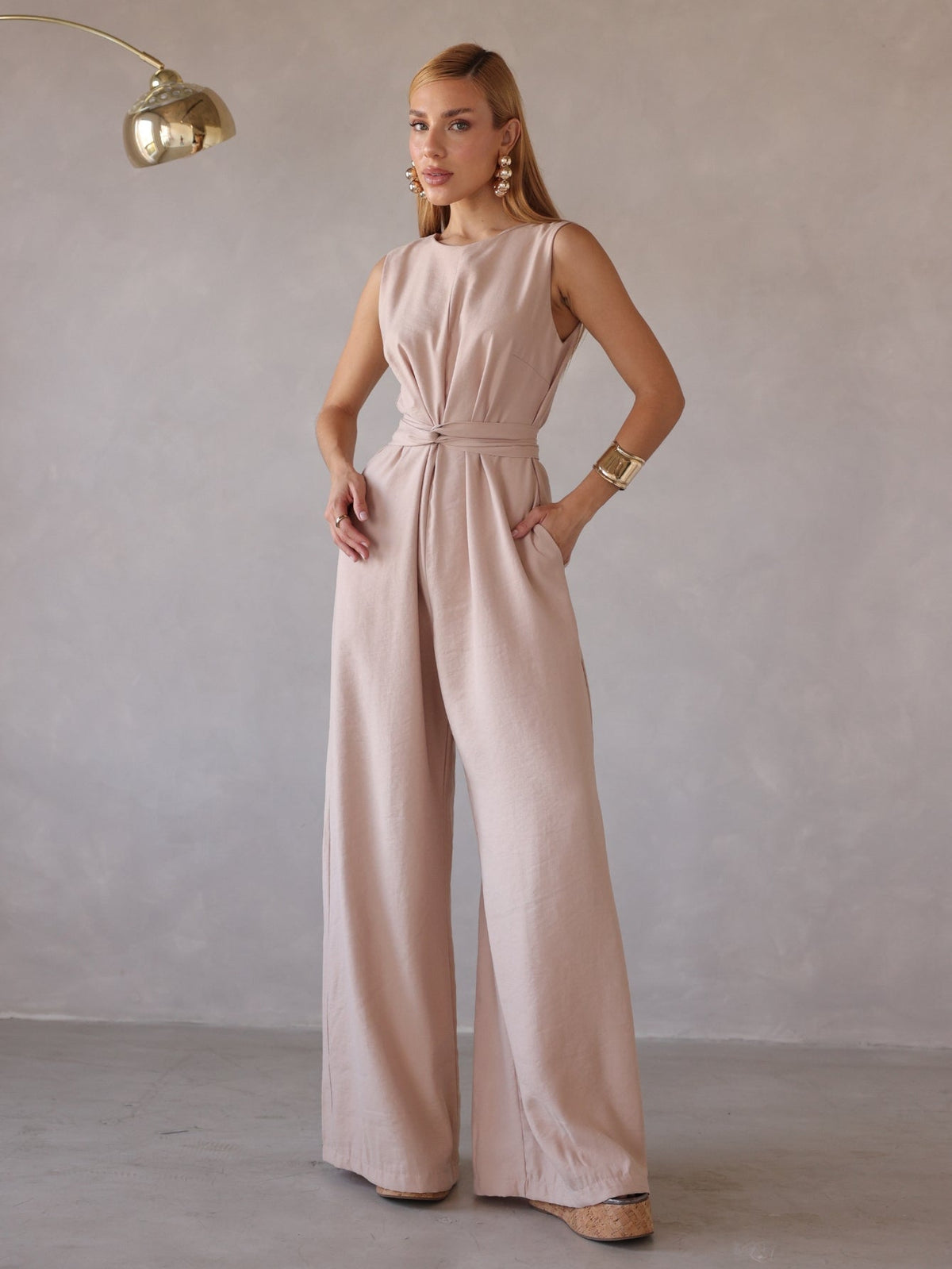 Macacão Pantalona Feminino Alfaiataria com Amarração Sandra