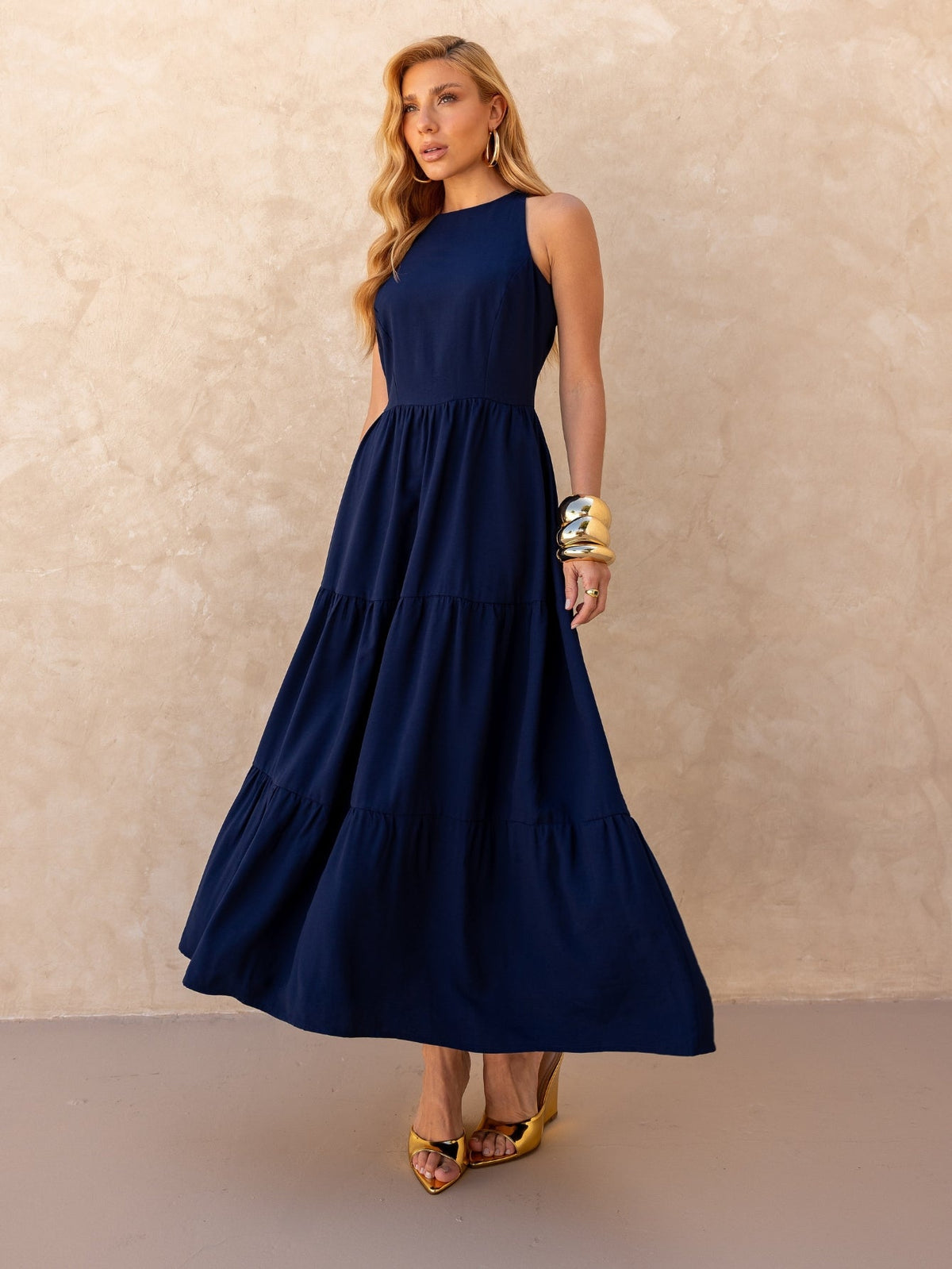 Vestido Longo Alfaiataria Sem Manga Zíper nas Costas Flora