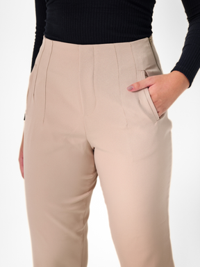 Calça Martina - Corte reto Alfaiataria