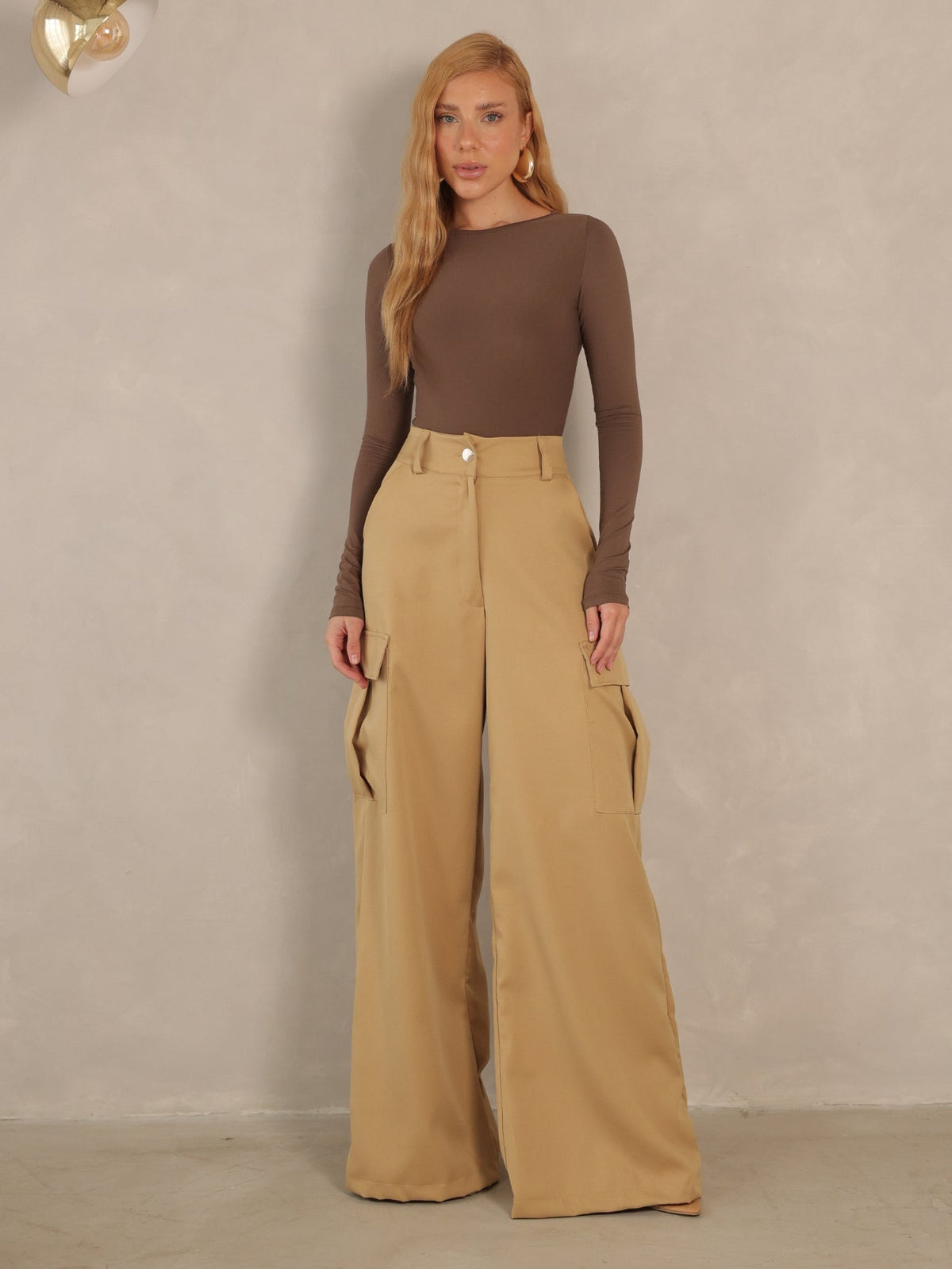 Calça Cargo Pantalona Alfaiataria  Raquel
