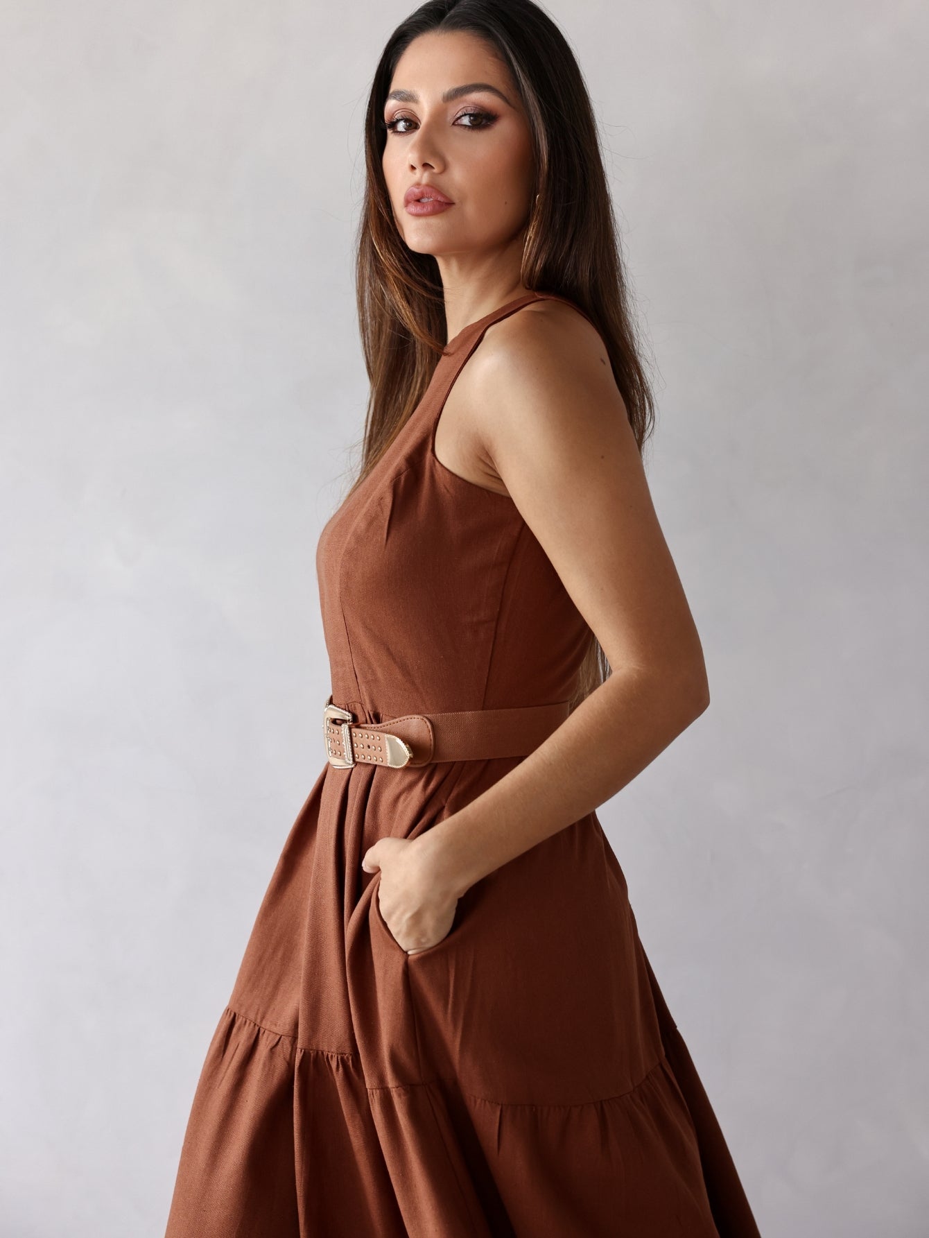 Vestido Longo Liso de Linho Sem Manga Zíper nas Costas Flora