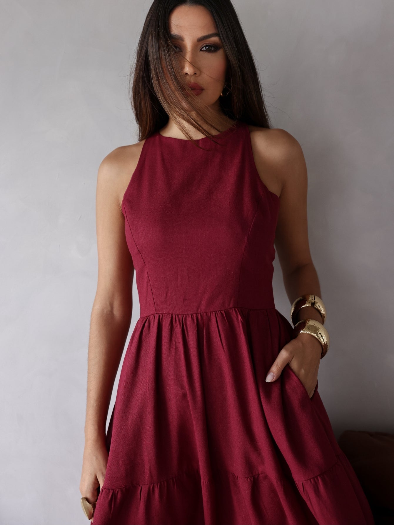 Vestido Longo Liso de Linho Sem Manga Zíper nas Costas Flora