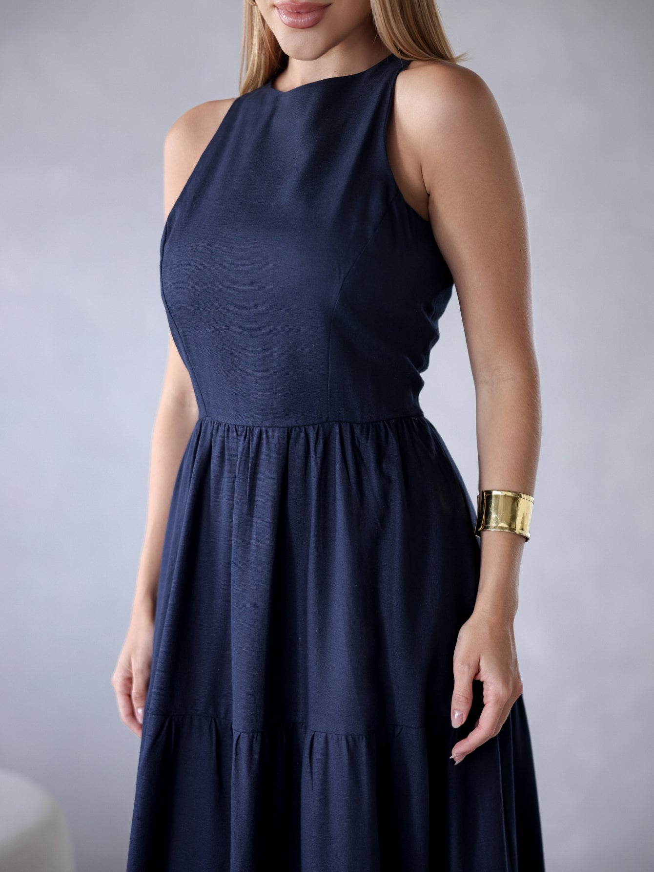 Vestido Longo Liso de Linho Sem Manga Zíper nas Costas Flora