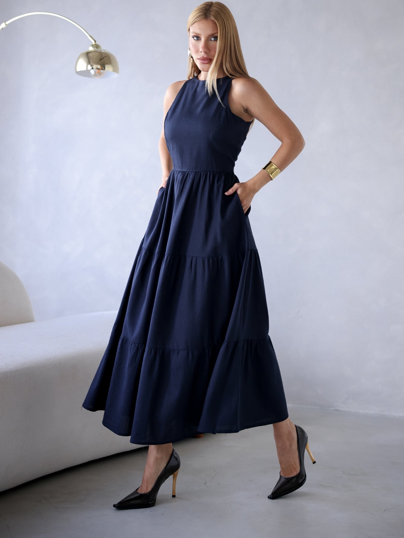 Vestido Longo Liso de Linho Sem Manga Zíper nas Costas Flora