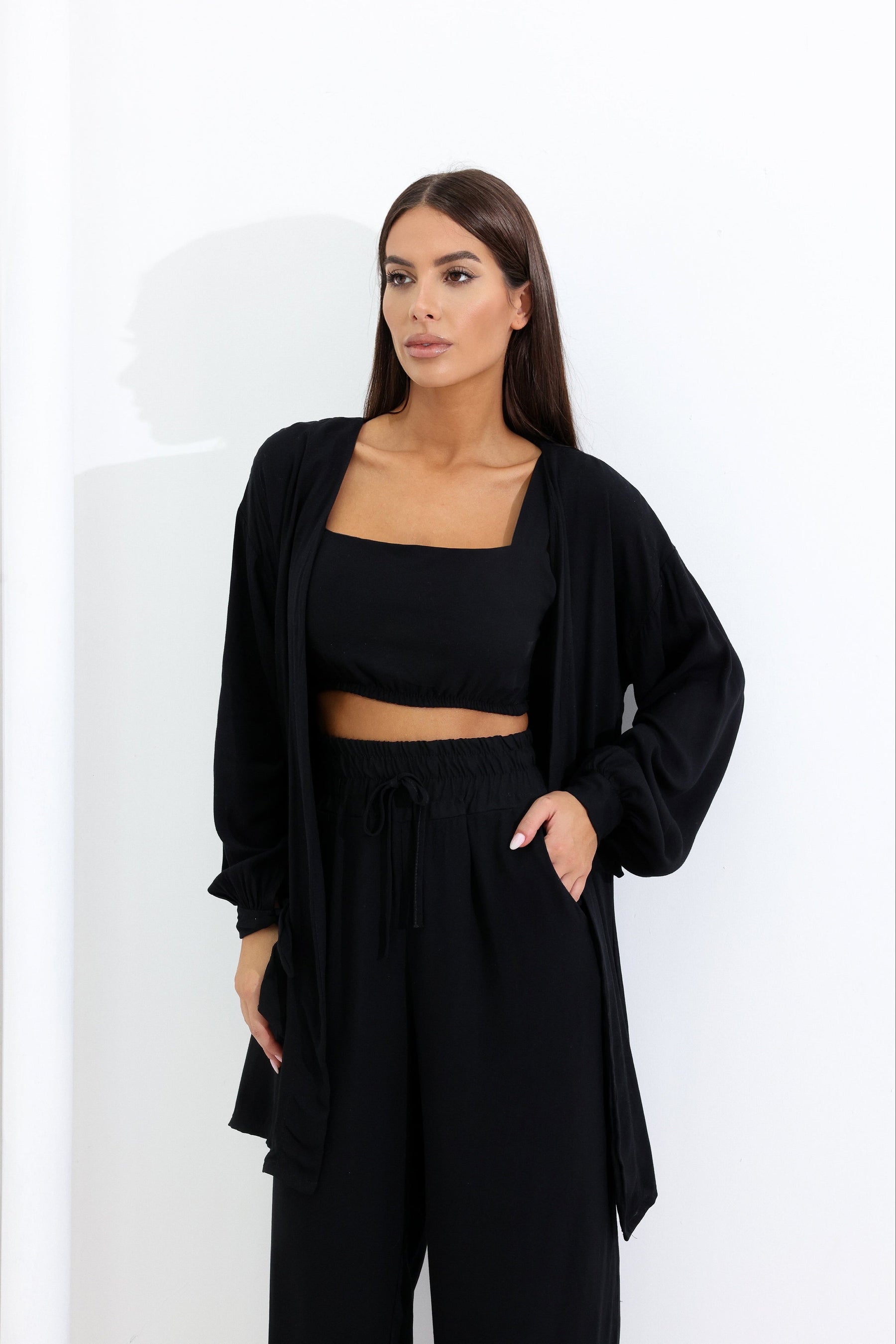 Conjunto Feminino Luna 3 Peças em Twill – Kimono, Calça Pantalona e Top