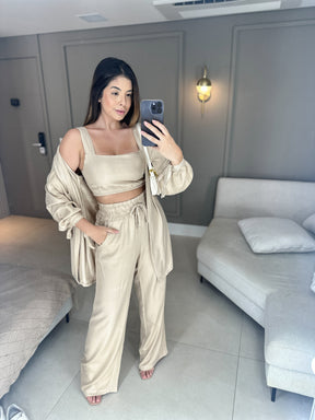 Conjunto Feminino Luna 3 Peças em Twill – Kimono, Calça Pantalona e Top