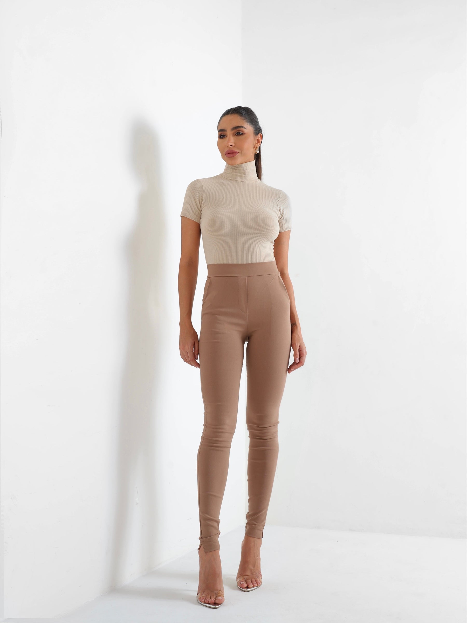 Calça Melinda Feminina Skinny em Bengaline Poliamida