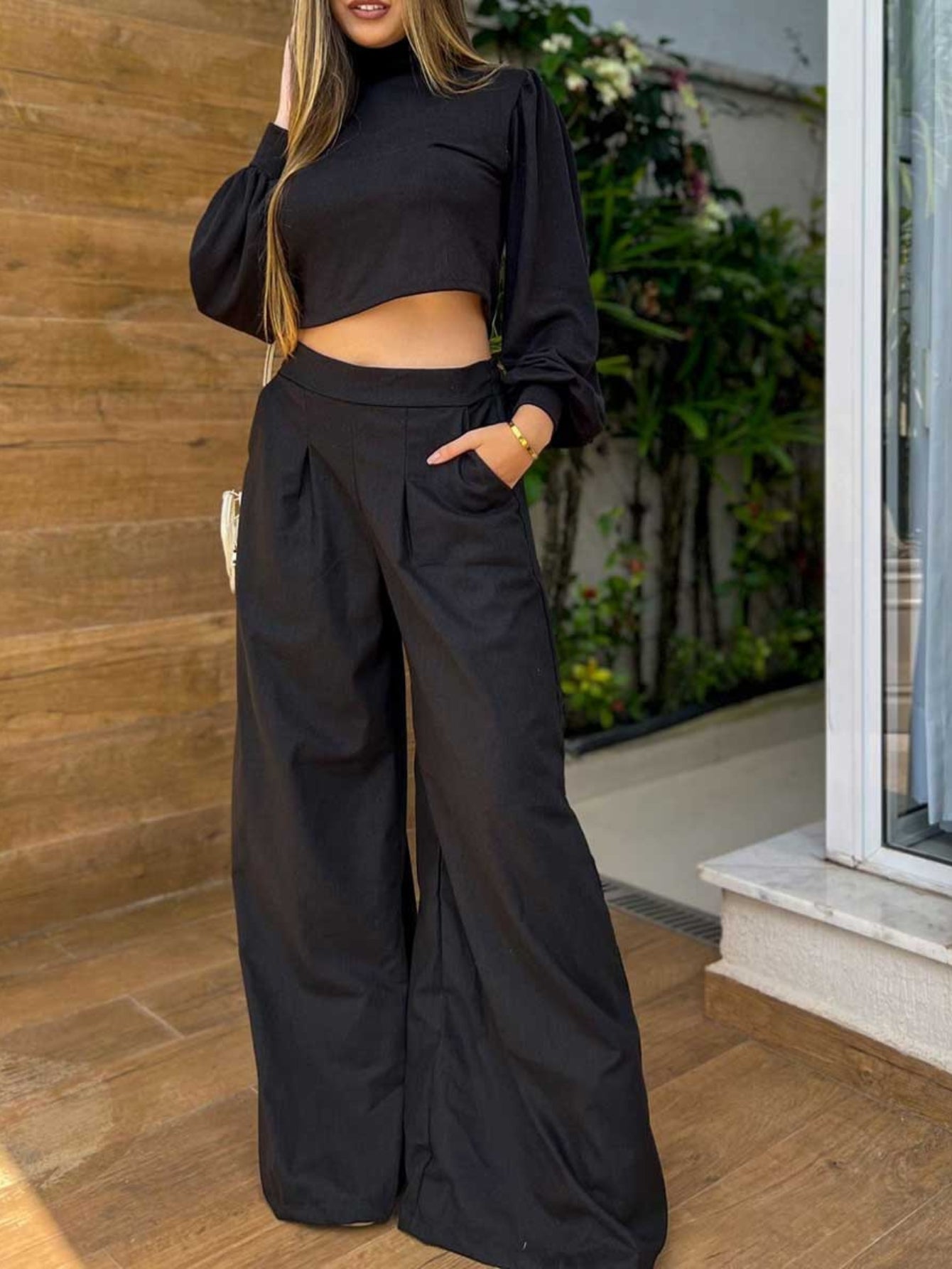 Calça Pantalona de Linho Cintura Alta com Elástico e Bolso Lateral Carmela