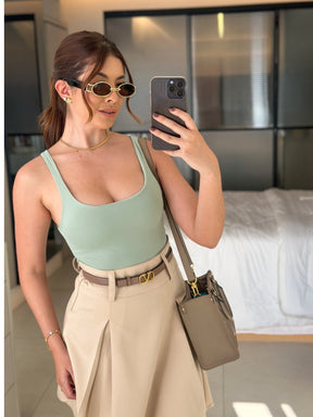 Body Classico em Decote Quadrado e Alças Retas Juliana