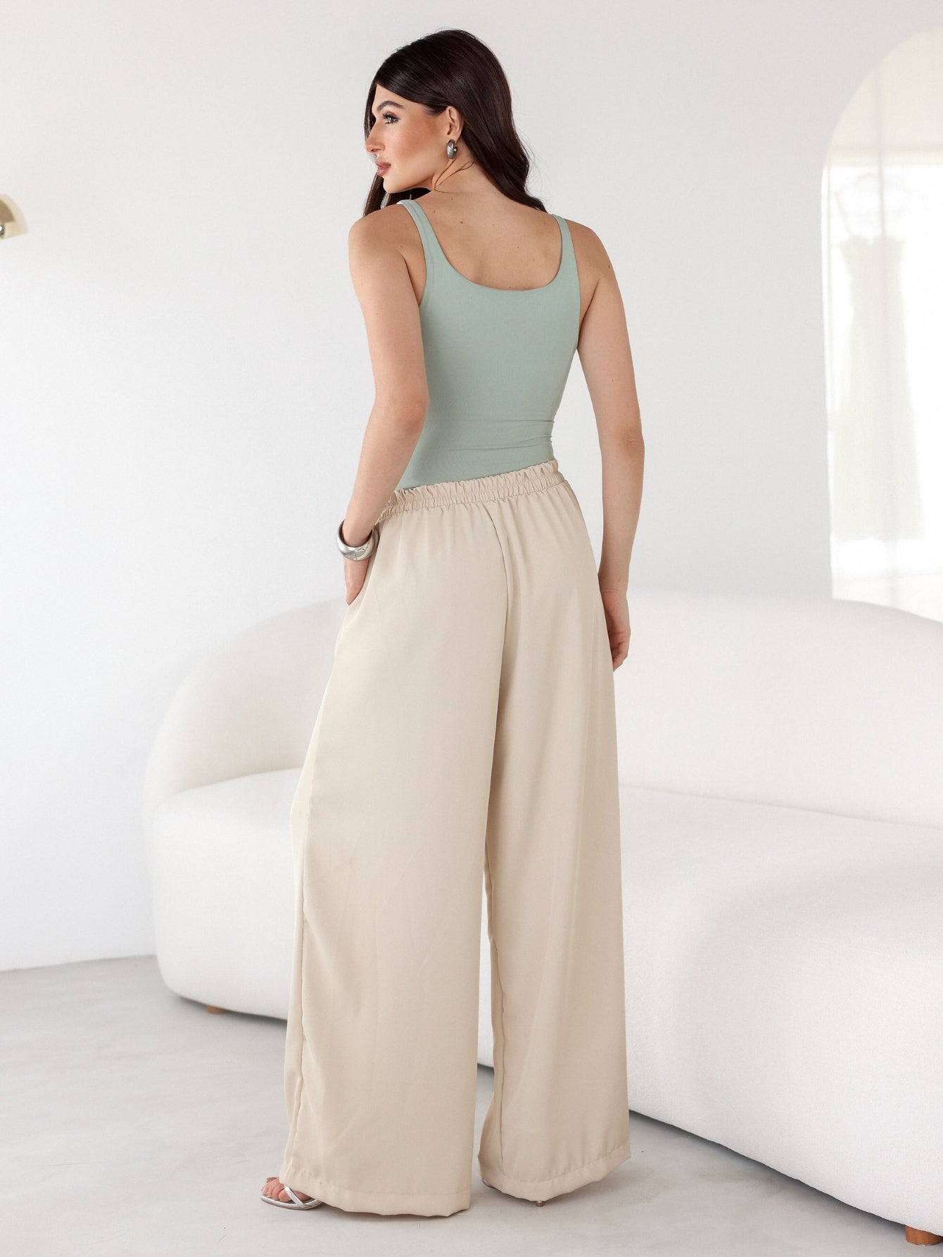 Calça Pantalona Fluida Comfy com Elástico e Bolso Lateral Maite