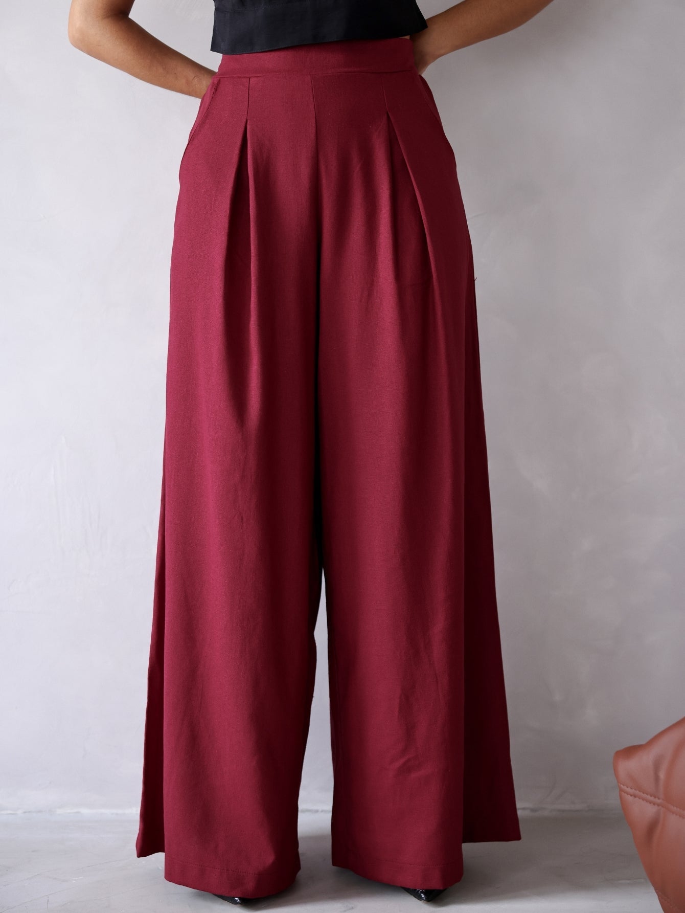 Calça Pantalona de Linho Cintura Alta com Elástico e Bolso Lateral Carmela