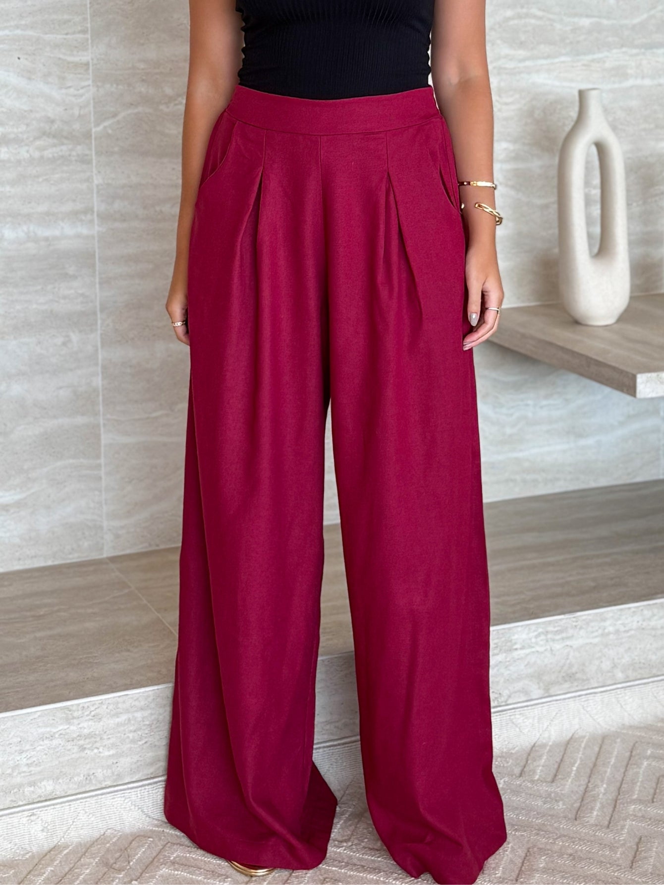 Calça Pantalona de Linho Cintura Alta com Elástico e Bolso Lateral Carmela