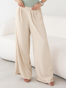 Calça Pantalona Fluida Comfy com Elástico e Bolso Lateral Maite