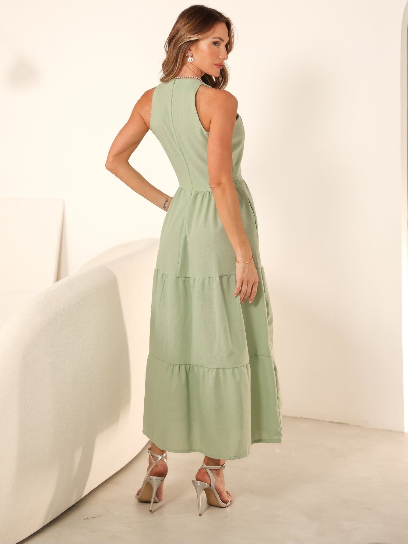 Vestido Longo Liso de Linho Sem Manga Zíper nas Costas Flora