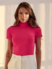 Blusa Manga Curta Canelada Gola alta Cacharrel