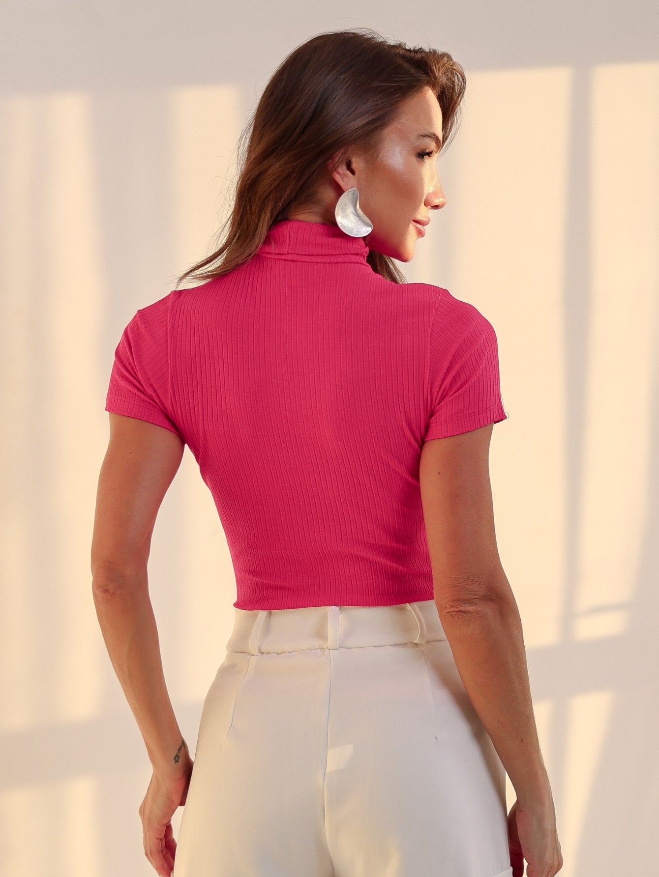 Blusa Manga Curta Canelada Gola alta Cacharrel