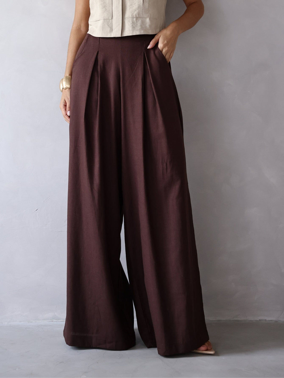 Calça Pantalona de Linho Cintura Alta com Elástico e Bolso Lateral Carmela