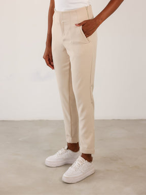 Calça Martina - Corte reto Alfaiataria