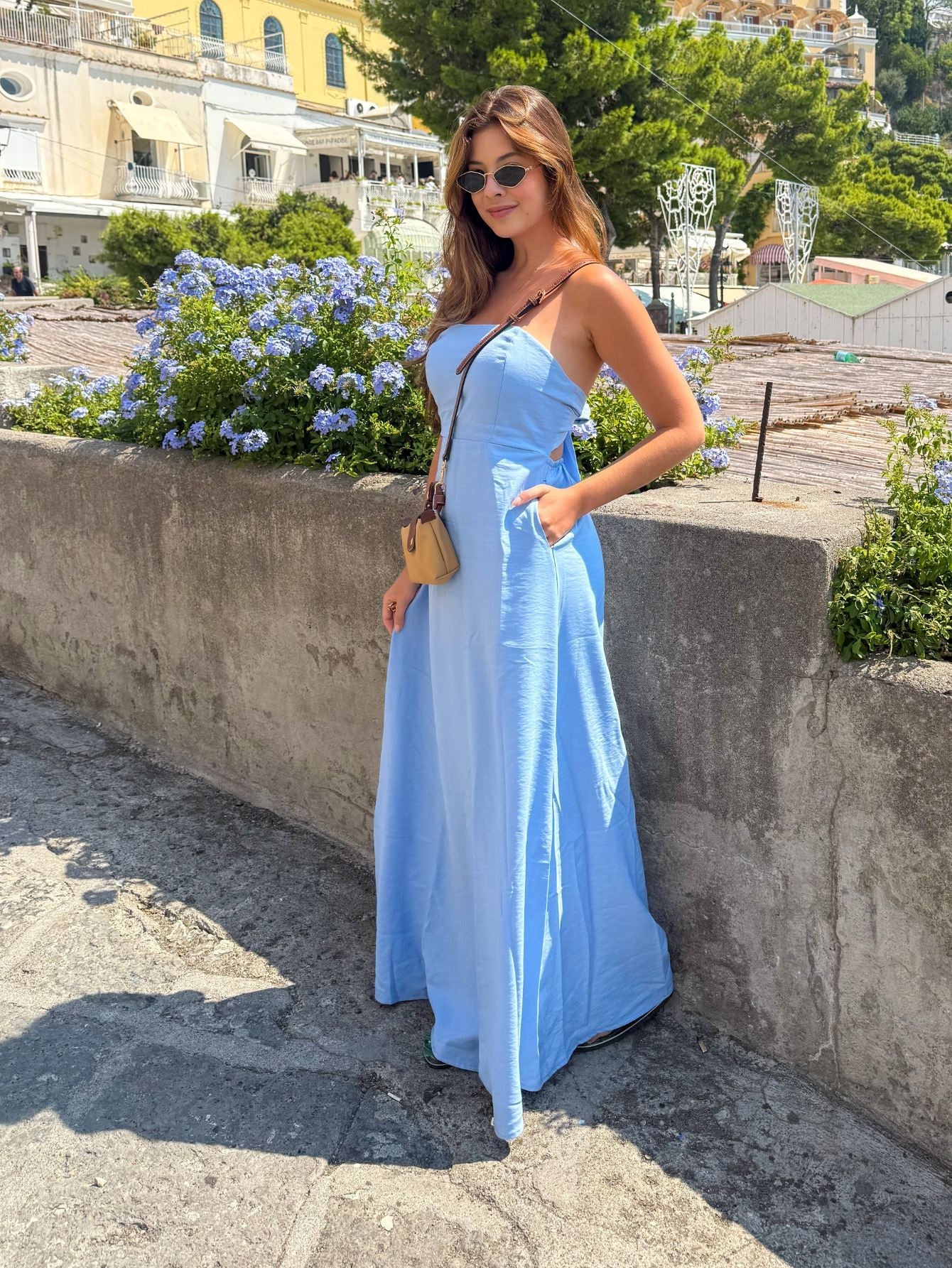 Vestido Longo Mayara em Alfaiataria Sensoriale – Tomara que Caia com Laço nas Costas