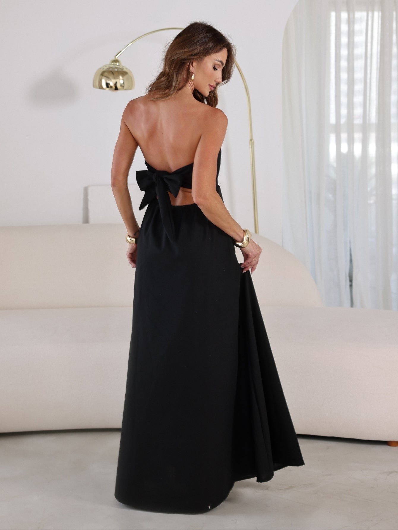 Vestido Longo Mayara em Alfaiataria Sensoriale – Tomara que Caia com Laço nas Costas